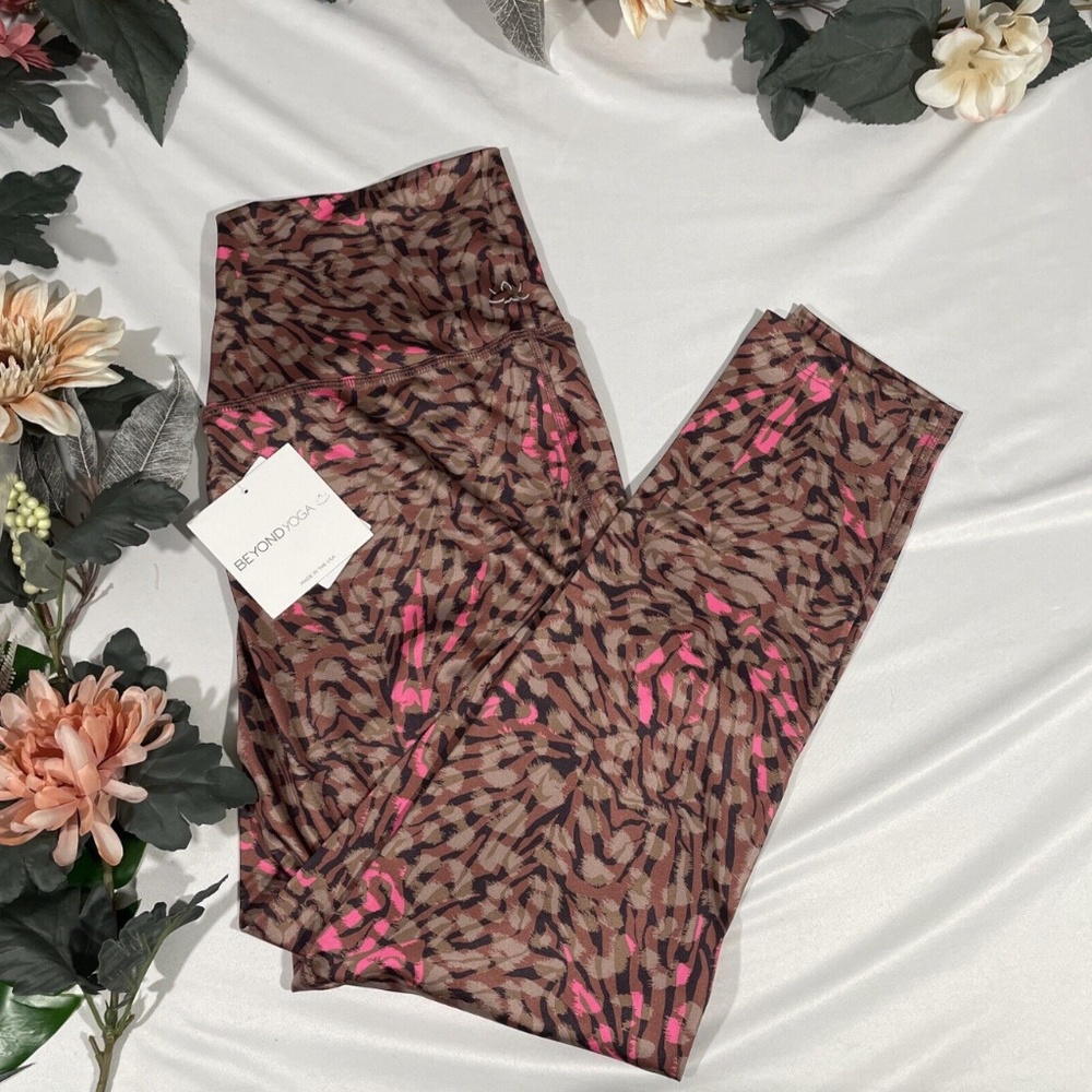 NWT Beyond Yoga [ XL ] Lux‎ High Waist Leggings in Electric Cheetah